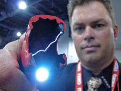 taser_2asdf4.jpg