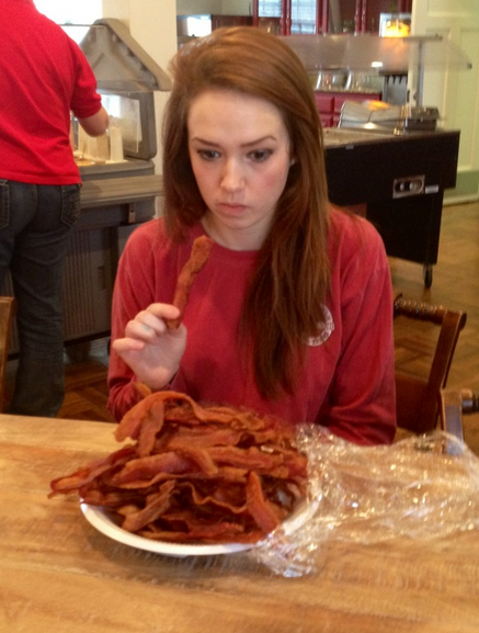 CaptureBaconGirlafd
